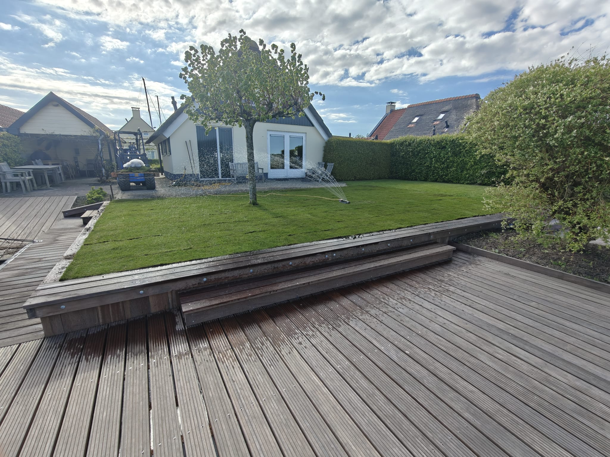 Vlonderterras aan het water — foto 2